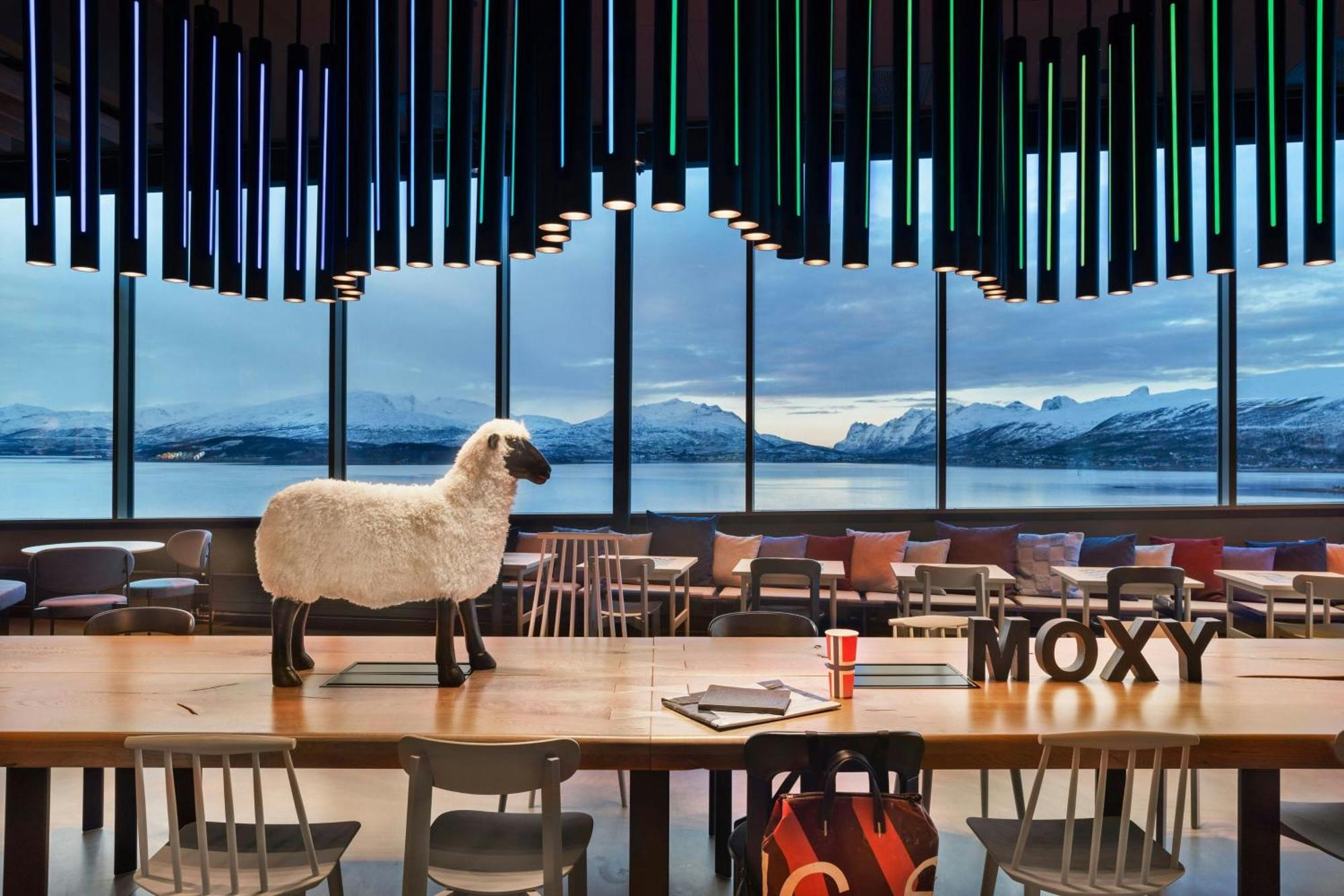 Moxy Tromso Ξενοδοχείο Εξωτερικό φωτογραφία